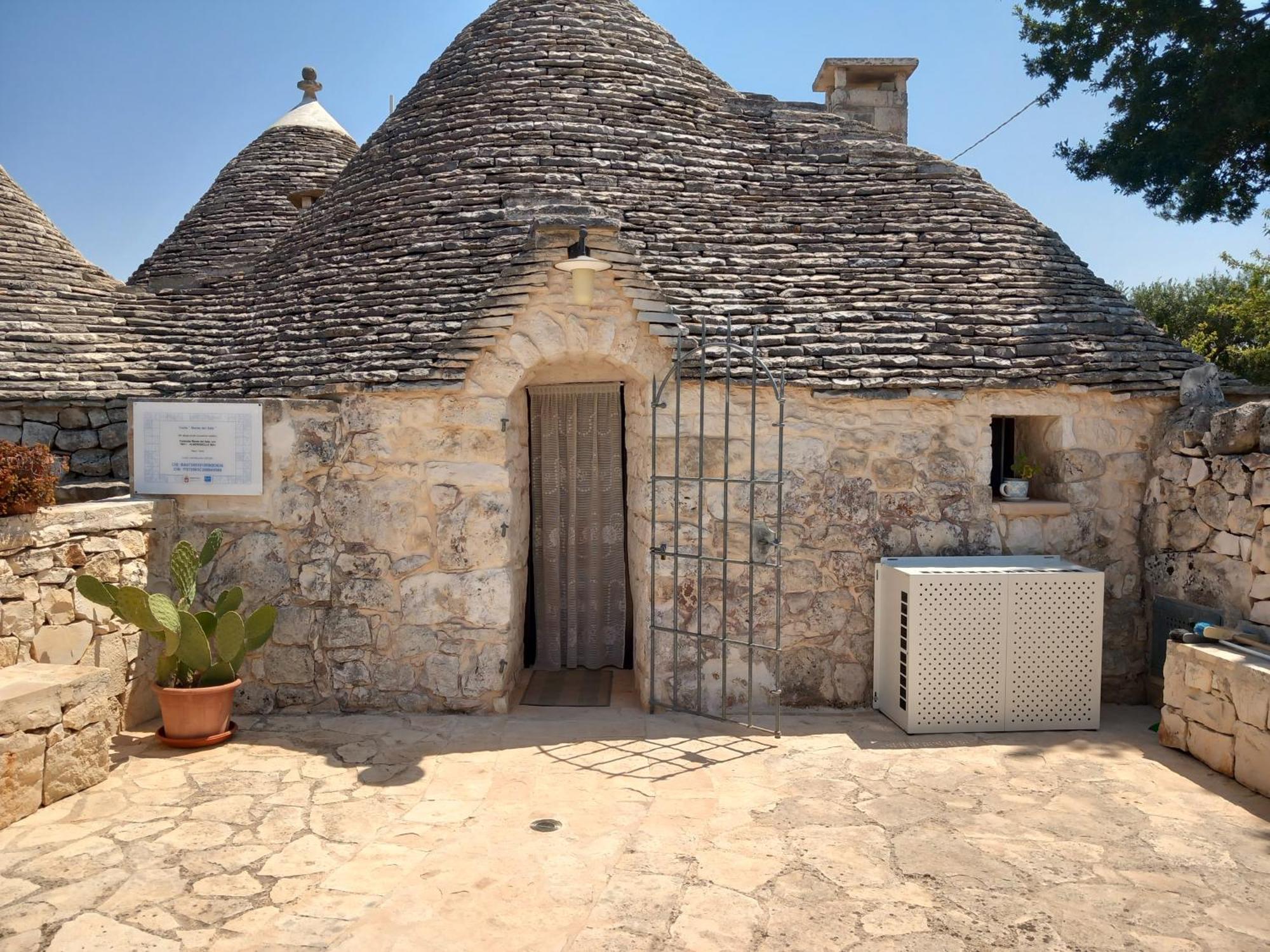 Trullo Monte Del Sale Guest House Alberobello Exterior foto